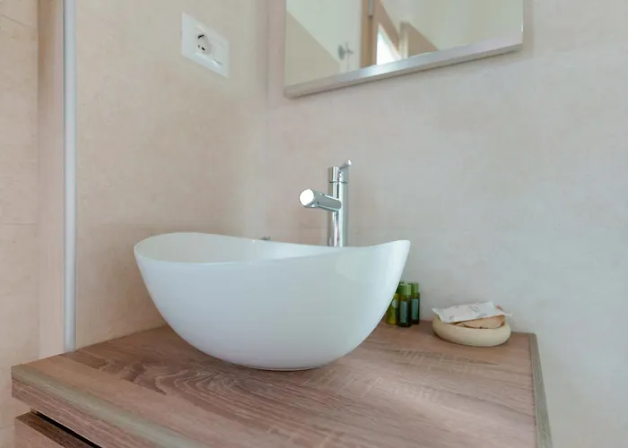 Nocleg ze śniadaniem Deidda - Ts 4*